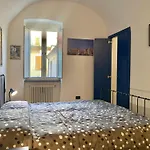 La Maison De L'artiste & Bike Apartmán Finale Ligure