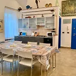 La Maison De L'artiste & Bike Apartmán