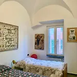 La Maison De L'artiste & Bike Apartmán *