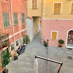 La Maison De L'artiste & Bike *