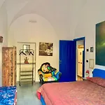 La Maison De L'artiste & Bike Daire Finale Ligure
