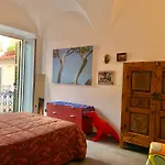 La Maison De L'artiste & Bike * Finale Ligure