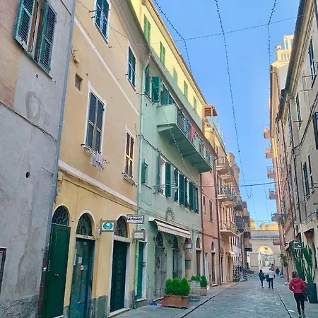 Apartment La Maison De L'artiste & Bike Finale Ligure