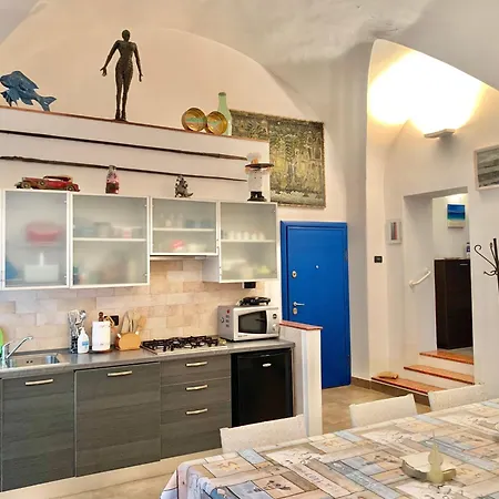 La Maison De L'artiste & Bike Finale Ligure