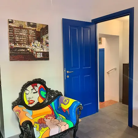 La Maison De L'artiste & Bike 아파트