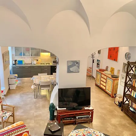La Maison De L'artiste & Bike 아파트 *