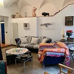 La Maison De L'artiste & Bike Appartamento