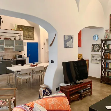 La Maison De L'artiste & Bike *