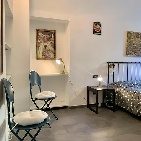 Apartment La Maison De L'artiste & Bike Finale Ligure