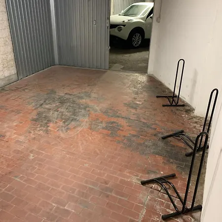 La Maison De L'artiste & Bike Apartment *