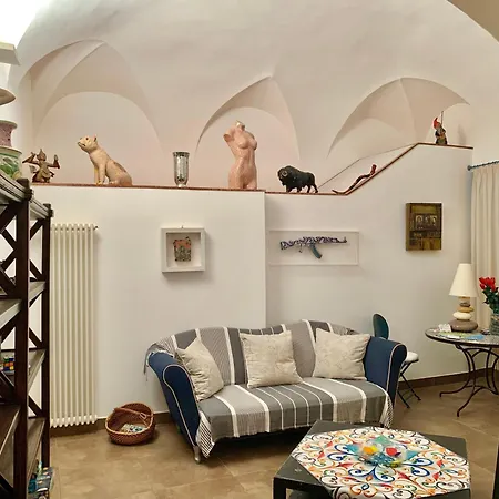 La Maison De L'artiste & Bike * Finale Ligure