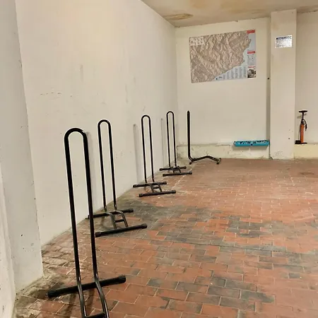 La Maison De L'artiste & Bike 菲纳莱利古雷
