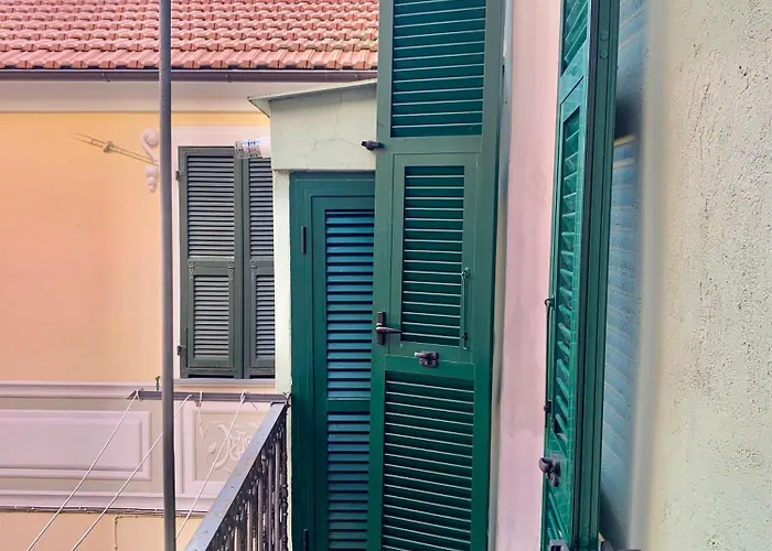 Appartement La Maison De L'artiste & Bike Finale Ligure