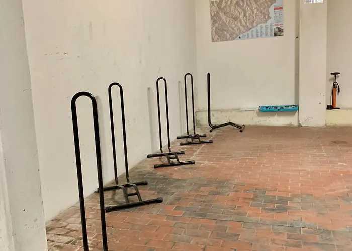 La Maison De L'artiste & Bike Finale Ligure
